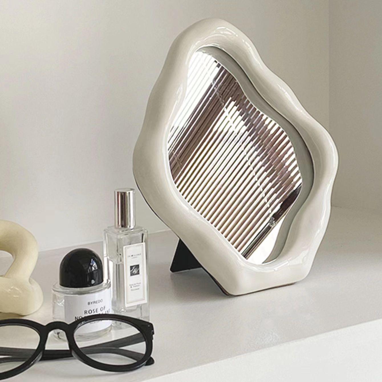 BowLift | Zigzag Mirror