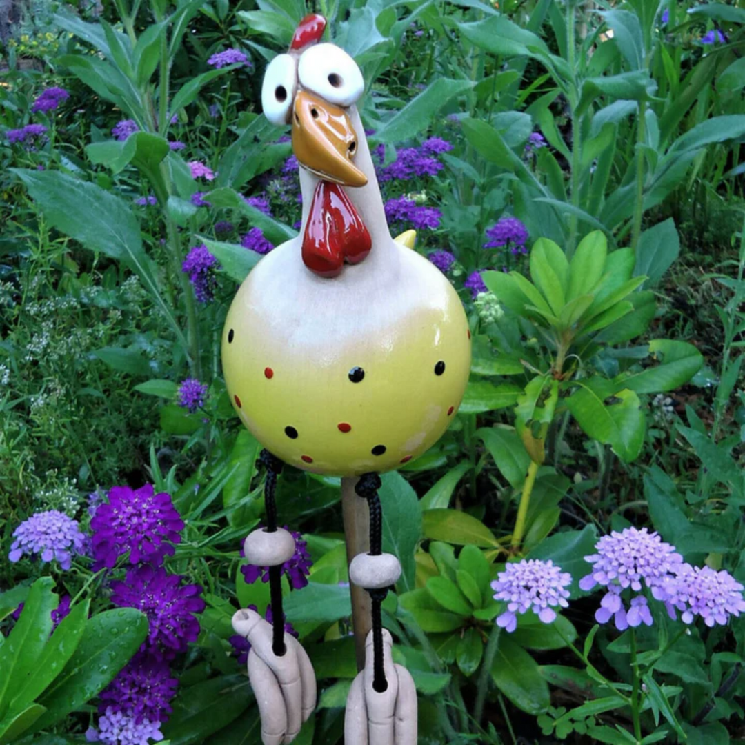 Happy Chicken – Playful Garden Chicken Decoration for Outdoors Bowlift