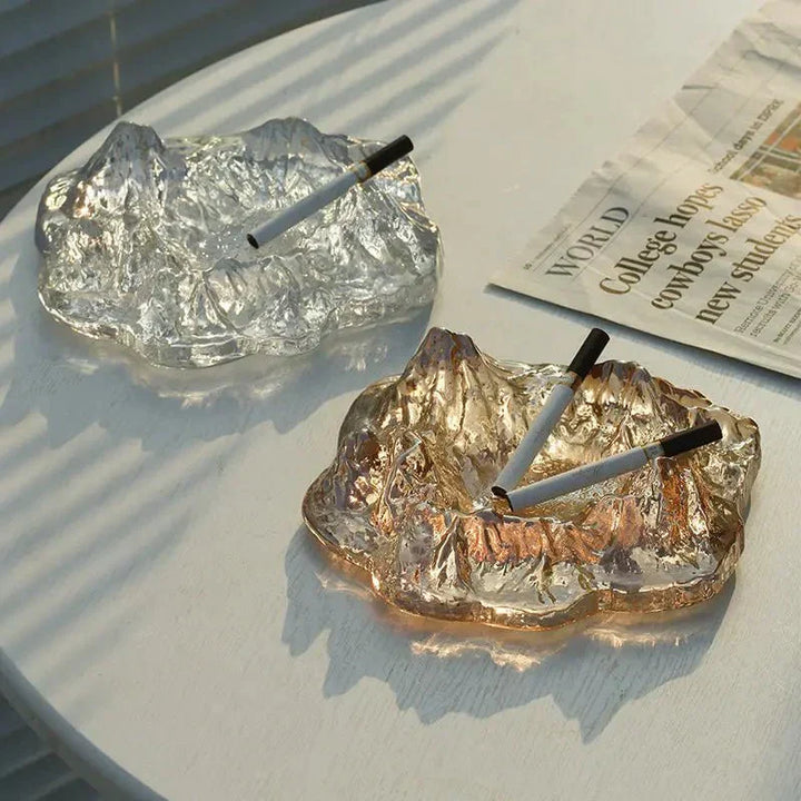 BowLift | Ashtray decoration made of mountain glass in ice style