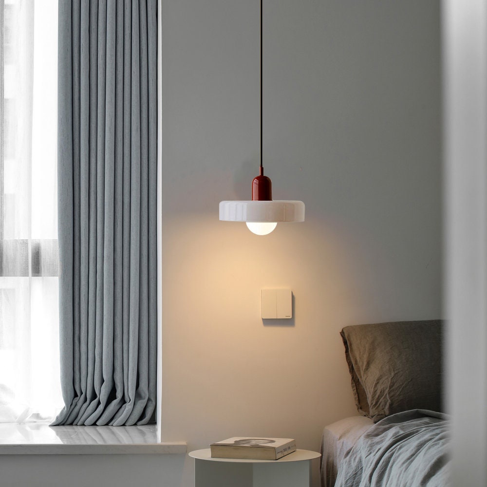 BowLift | Coloured Glass Pendant Light – Elegant Bauhaus-Style Hanging Lamp for Living Room & Dining Area