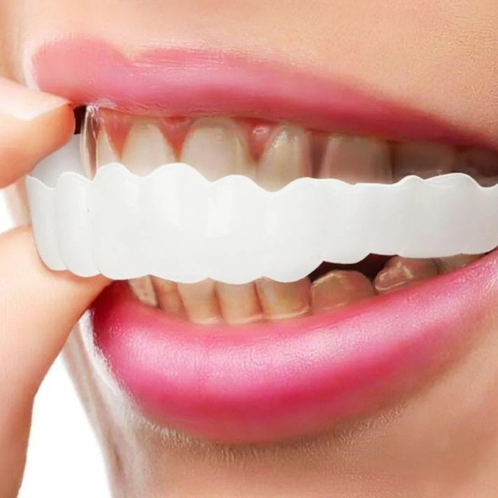 BowLift | Removable Veneers Teeth Cover