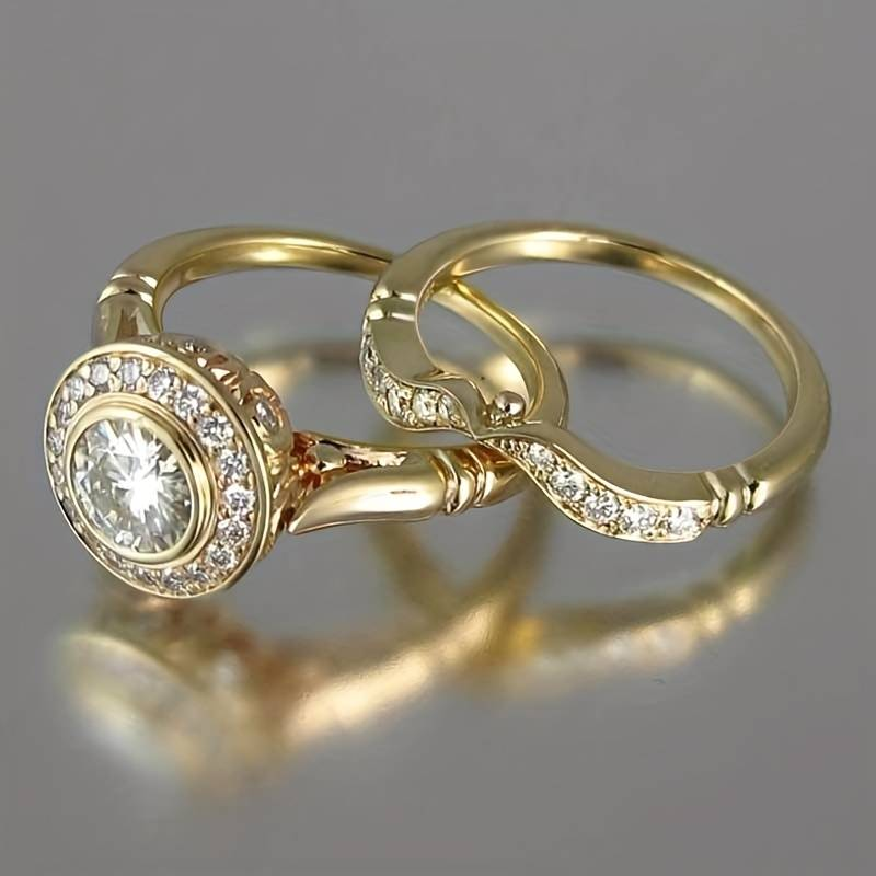 Elegantly Crafted Vintage Gold & Zirconia Ring Set - Viviana Collection Bowlift