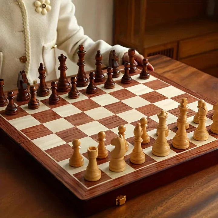 BowLift | Premium Wooden Chess Set