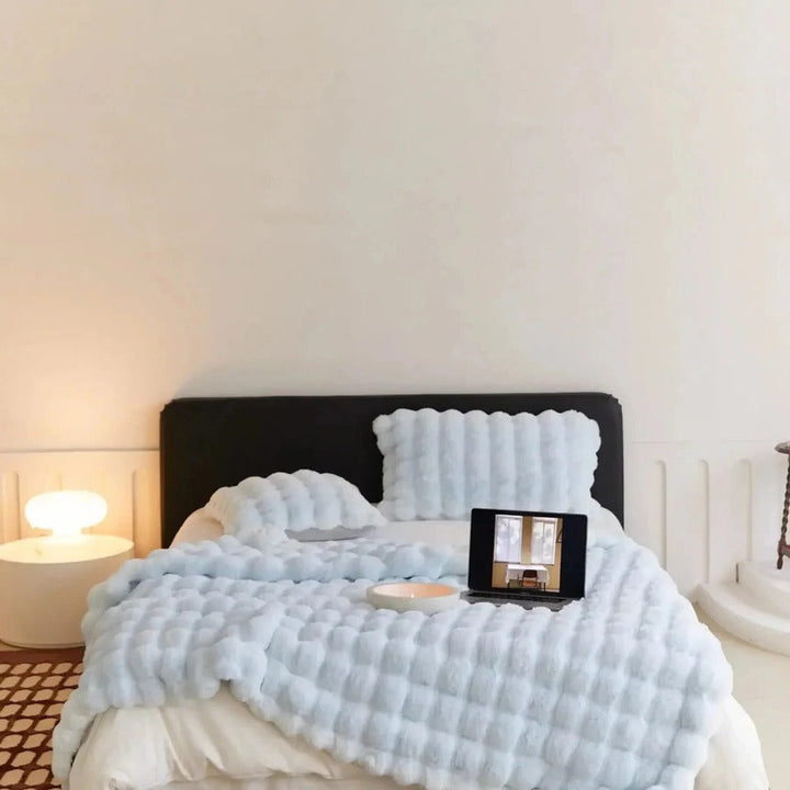 BowLift | Multi Season Blanket