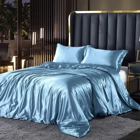 BowLift | Silk Satin 4-Piece Bedding Set with Duvet Cover