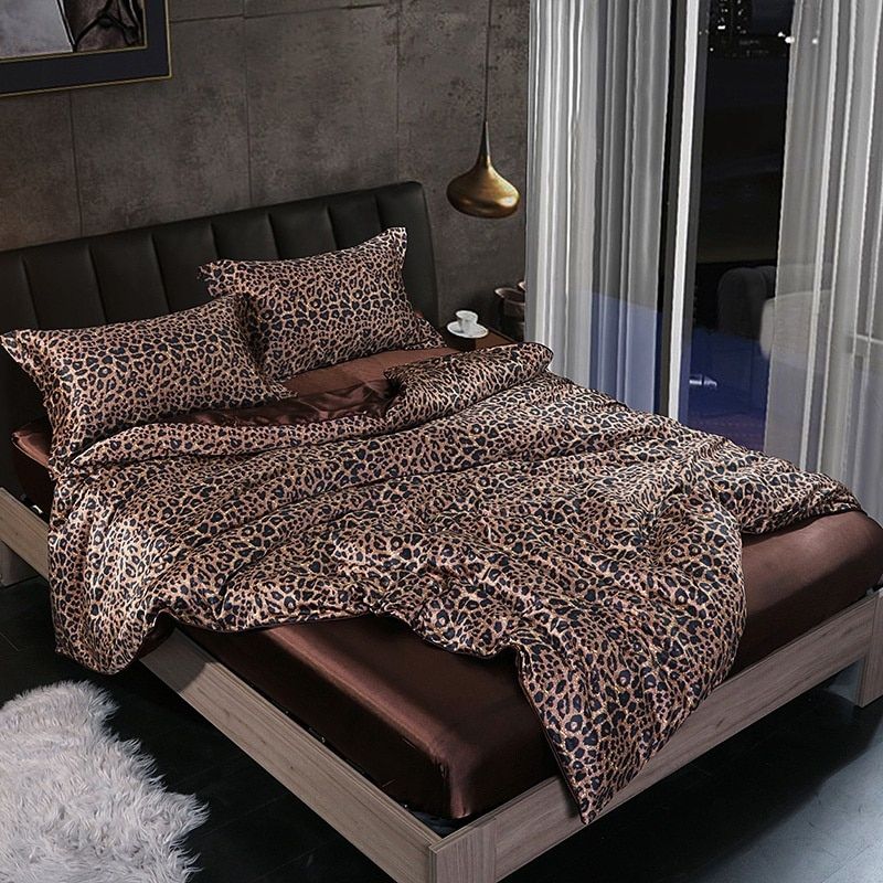 4-piece luxury set silk/satin bedding - 2x pillowcases and fitted sheet Bowlift