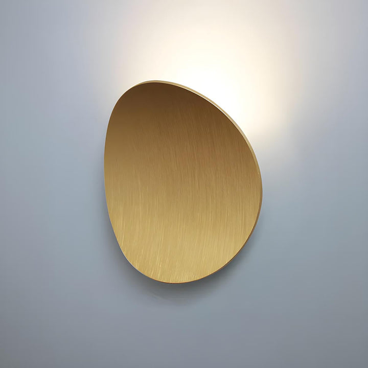 Elegant LED wall lamp – Stylish lighting for a warm atmosphere | Bowlift