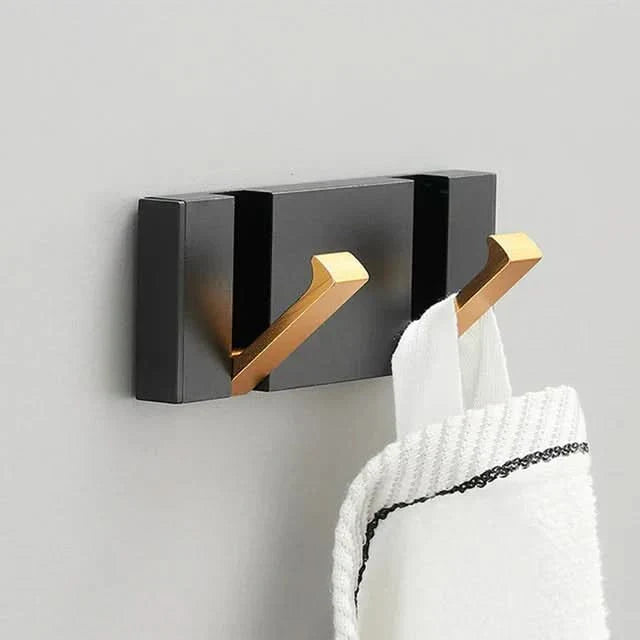 BowLift | HOOKLUX – Foldable wall hook strip made of aluminum, space-saving & versatile