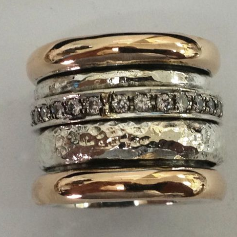Elegant Layered Thick Gold Ring in Vintage Style - Luciana Bowlift