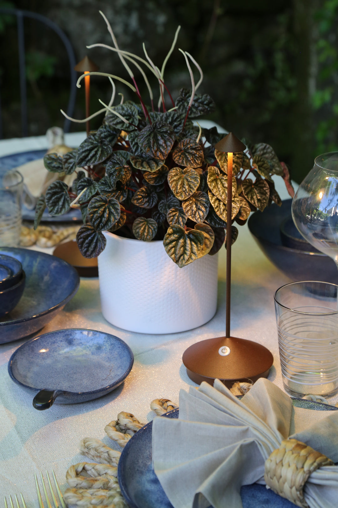 Portable LED Table Lamp Lumora – Dimmable, Weatherproof & Stylish | Bowlift
