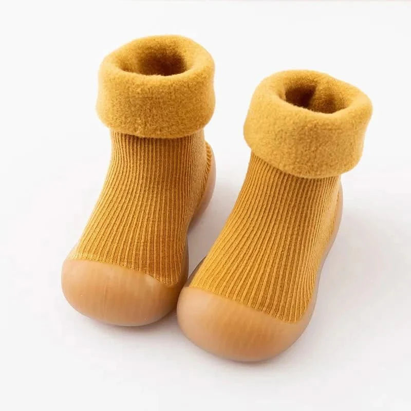 BowLift | Non-slip & warm for little explorers