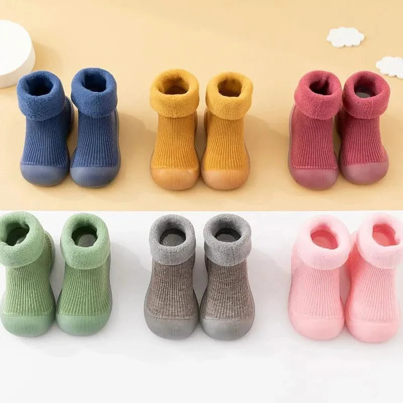 BowLift | Non-slip & warm for little explorers