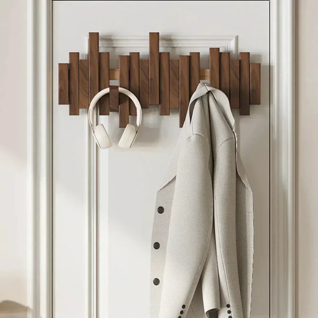BowLift | -Wall cladding made of piano wood – Practical and elegant for organizing your entrance
