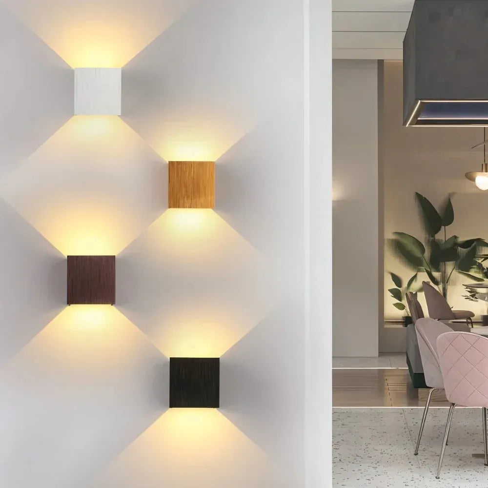 BowLift | ElegantBeam – Minimalist Wall Lamp for Sophisticated Lighting