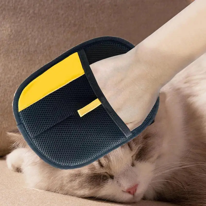 BowLift | PurrBrush Grooming Glove – Hair-Free Pet Care and Massage Moment