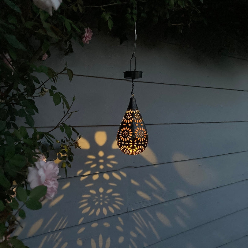 BowLift | Garden Hanging Lamp | Stylish Outdoor Lighting with Solar Power