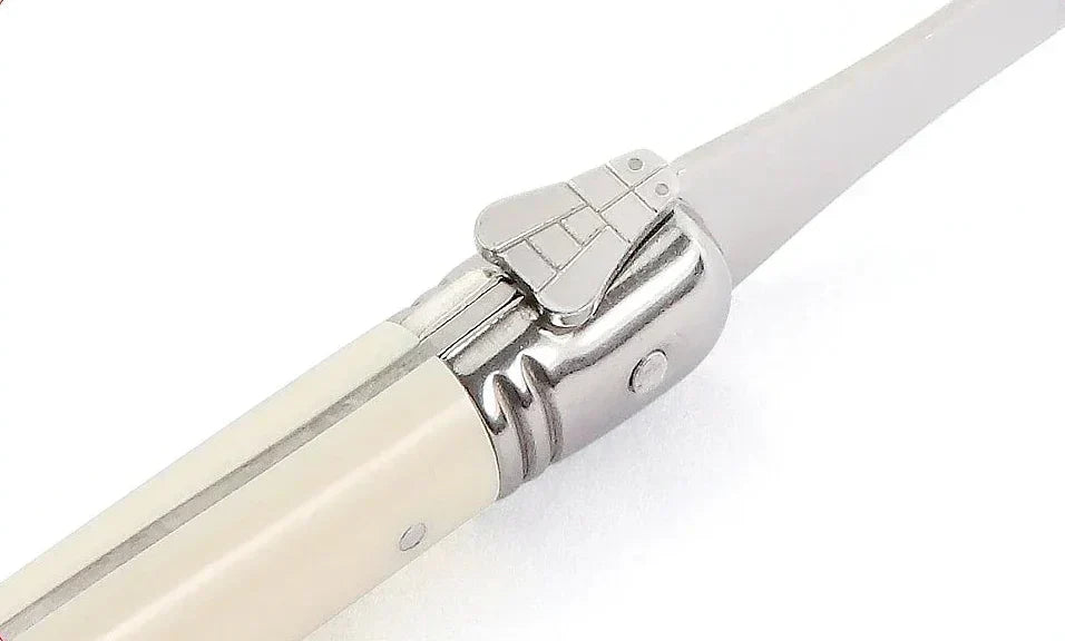 BowLift | IvoryElegance – Luxury Laguiole Cutlery Set with Timeless Style