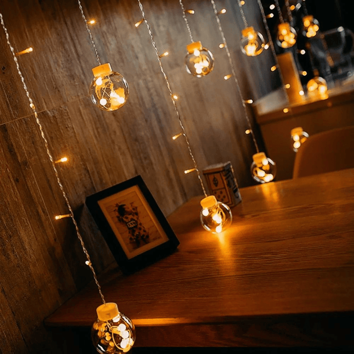 BowLift | Outdoor Solar Bubble String Lights – 8 Modes