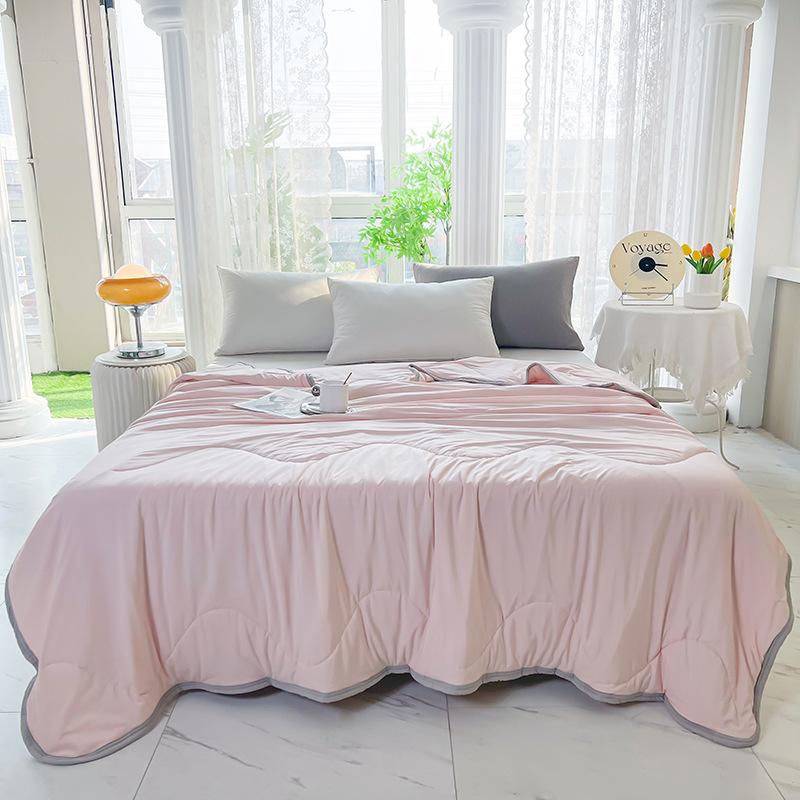 Cooling Ice Silk Summer Comforter machine washable | Bowlift