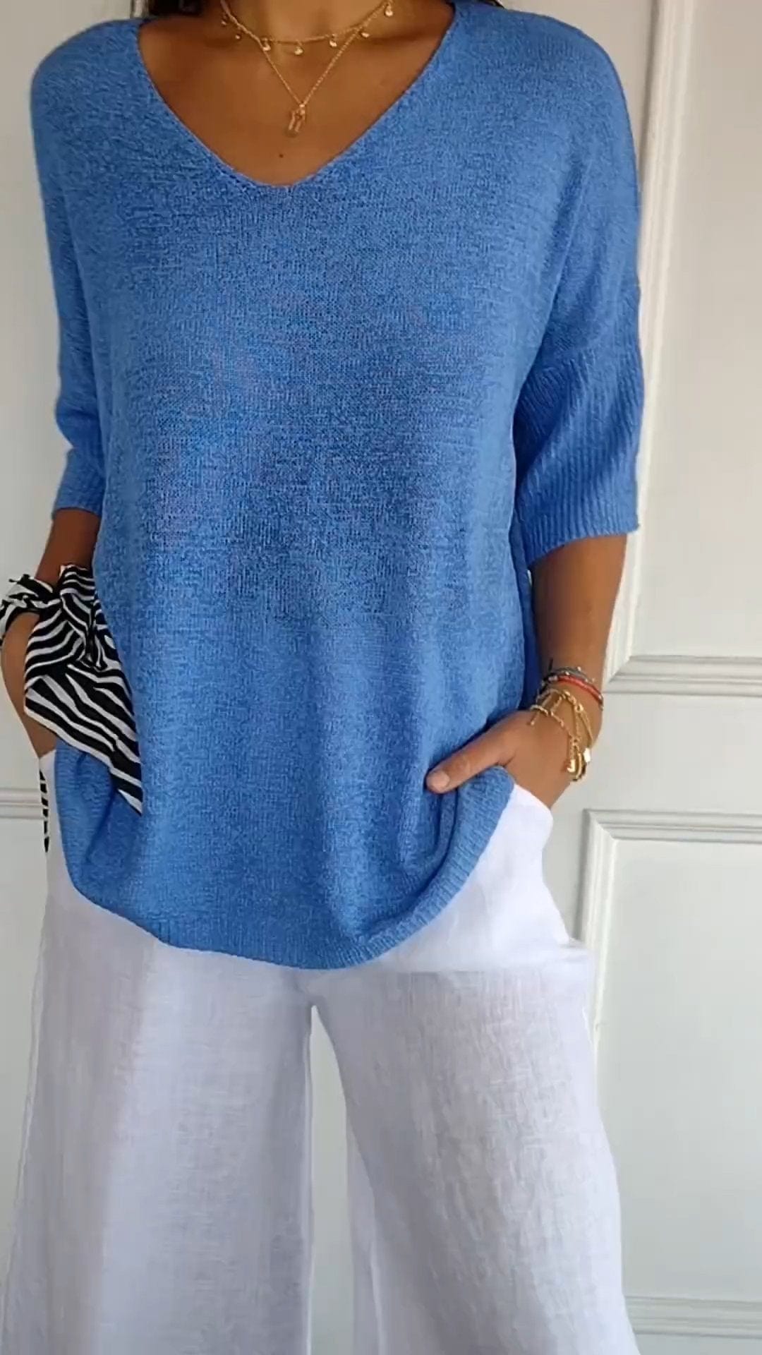 BowLift | Smoothly knitted Sanbergs with V-neck