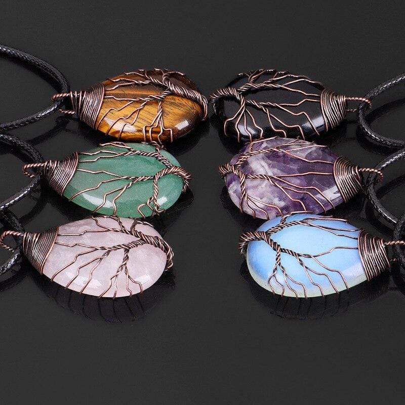 Velarien Aventurine Teardrop Necklace Bowlift