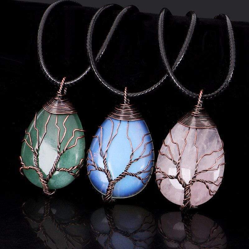 Velarien Aventurine Teardrop Necklace Bowlift