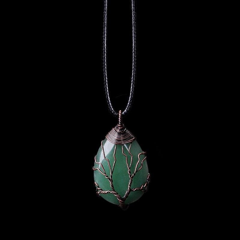 Velarien Aventurine Teardrop Necklace Bowlift