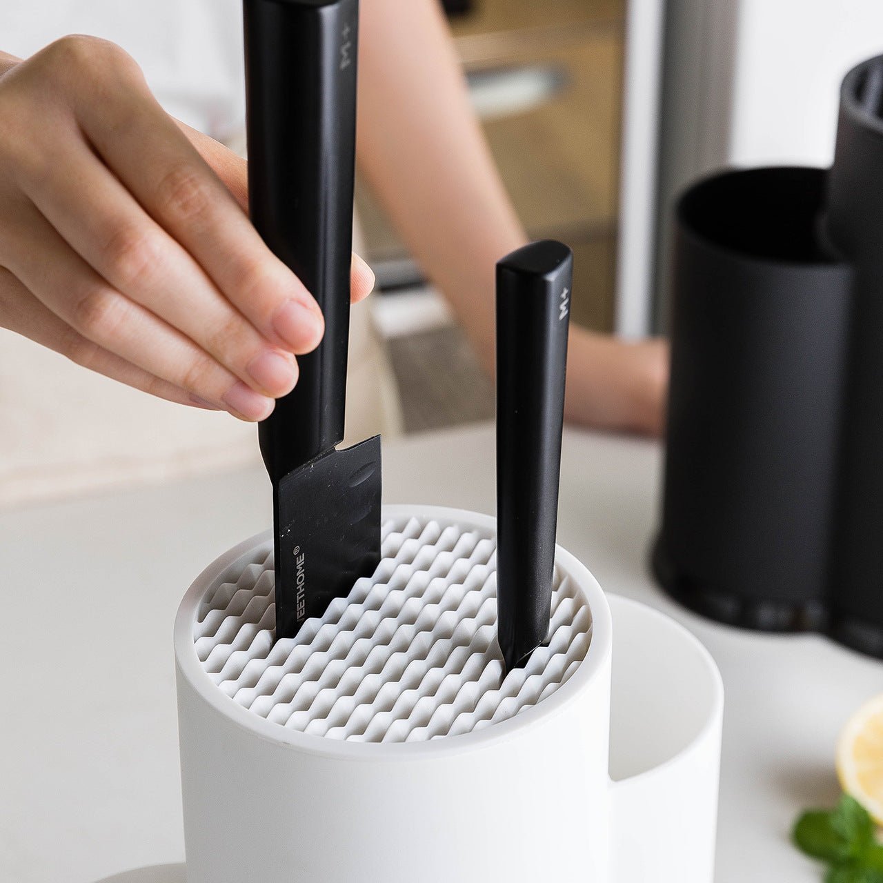 BowLift | Kitchen Utensil Holder