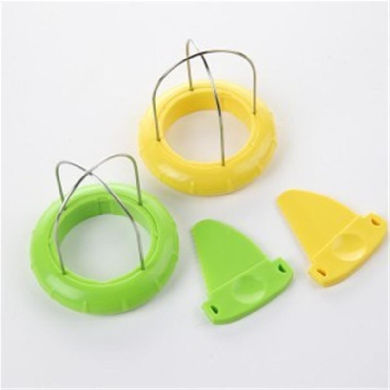 Kiwi Cutter Kitchen Gadget | Bowlift