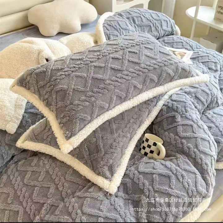 BowLift | LuxeLoom Duvet - Luxurious Flannel Duvet for Ultimate Warmth and Comfort