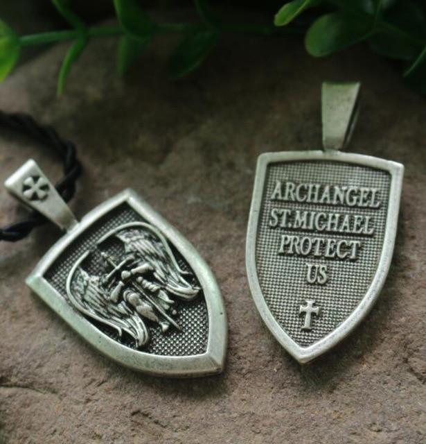 BowLift | Archangel Charm Necklace