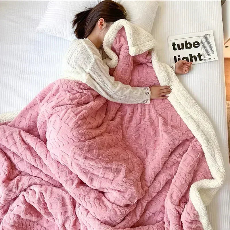 BowLift | Cozy winter blanket made of lambswool providing extra warmth