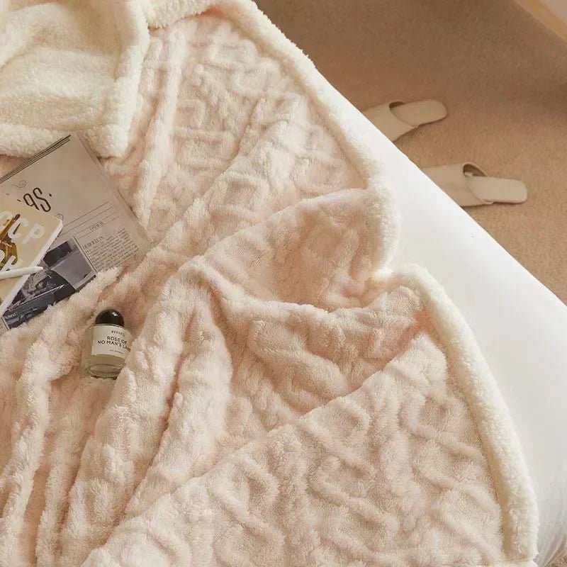 BowLift | SHEARCOZY – Ultra-Warm Lambswool Blanket for Winter Comfort