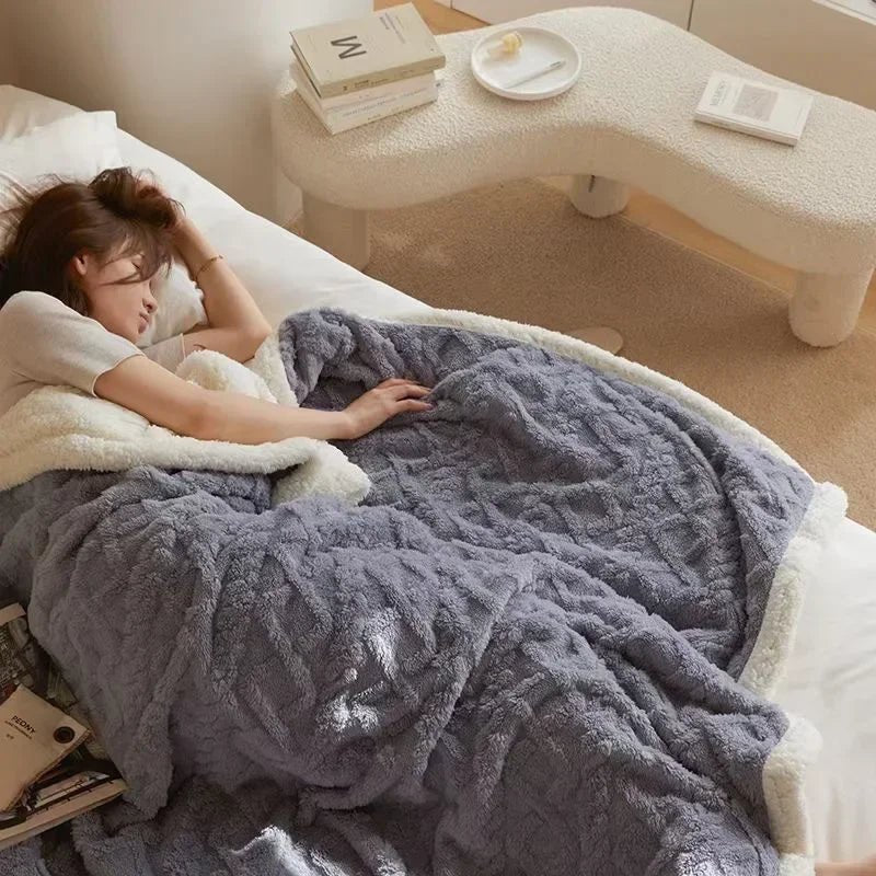 BowLift | SHEARCOZY – Ultra-Warm Lambswool Blanket for Winter Comfort