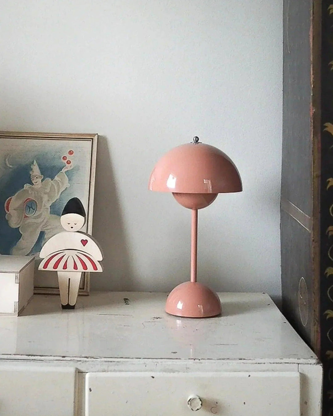 BowLift | NordLight – LED Table Lamp Scandinavian Design, dimmable and sustainable in metal