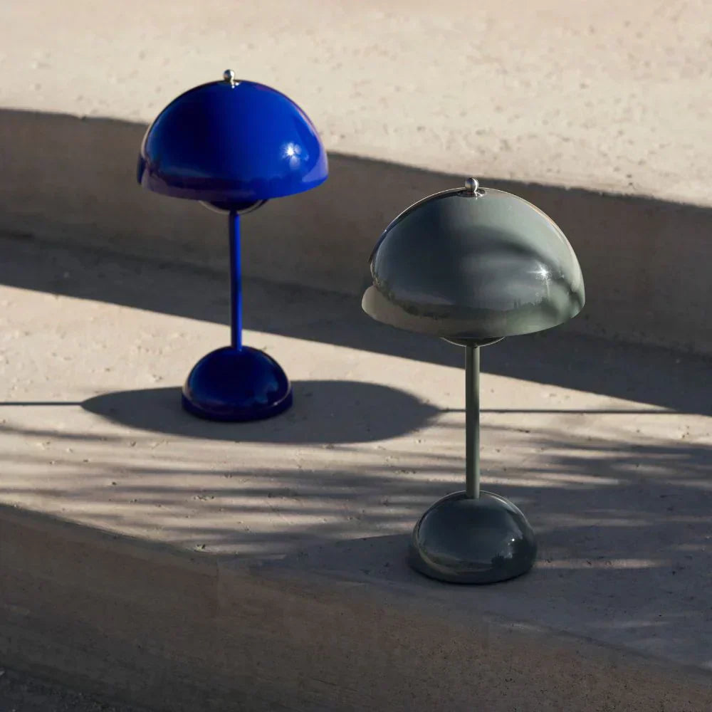 BowLift | LED Table Lamp - MoonGlow