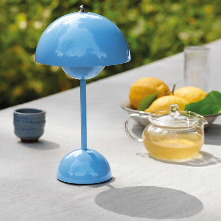 BowLift | LED Table Lamp - MoonGlow