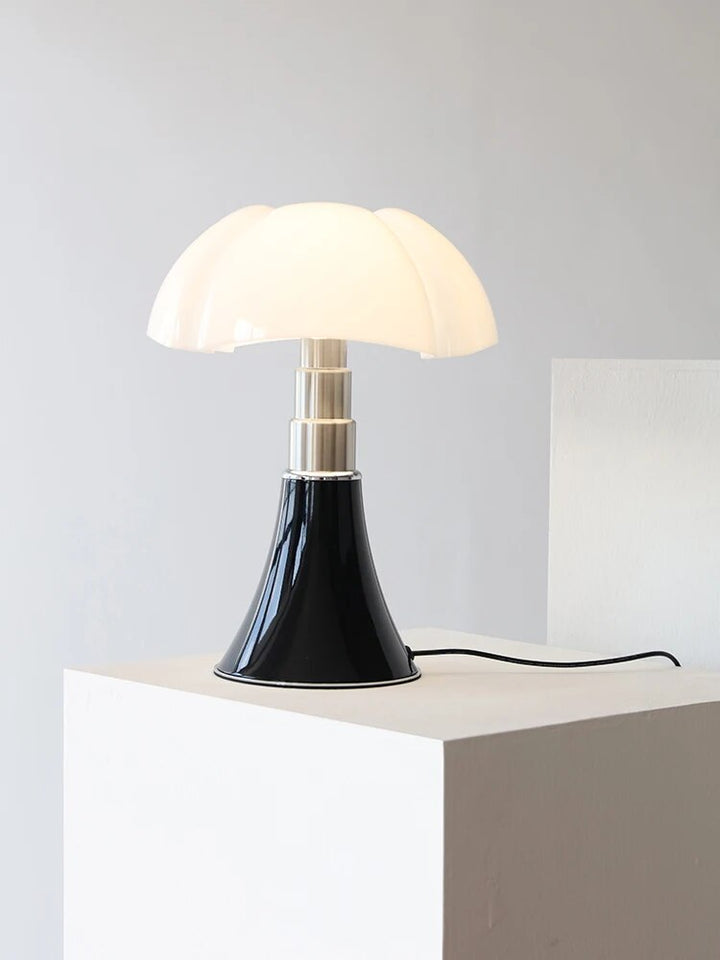BowLift | Stylish Flower Table Lamp – Fleur