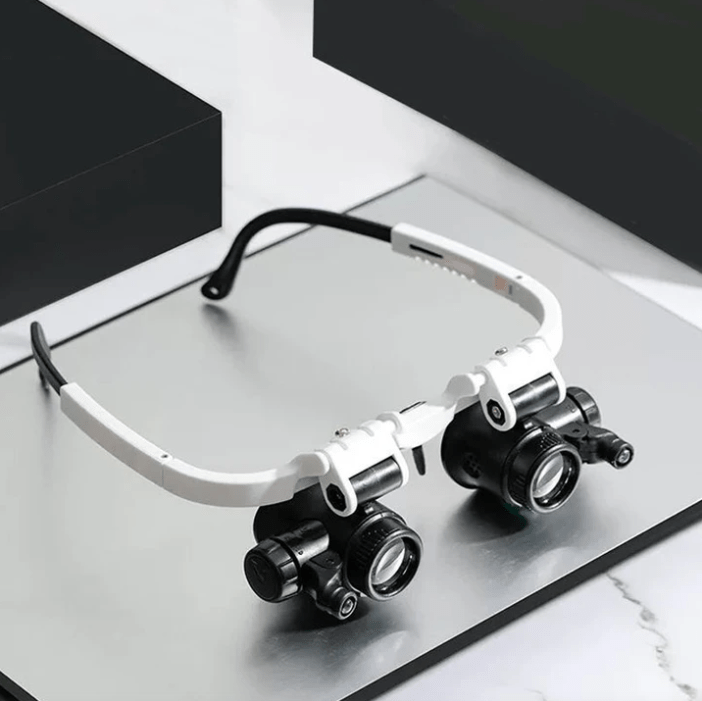 BowLift | LUMIVISOR – Adjustable LED Magnifying Glasses with 8x–23x Zoom
