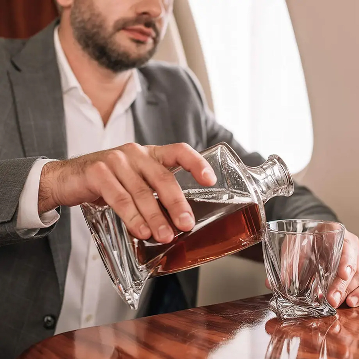BowLift | Luxe Crystal Whiskey Decanter and Glass Set – WhiskeyWave