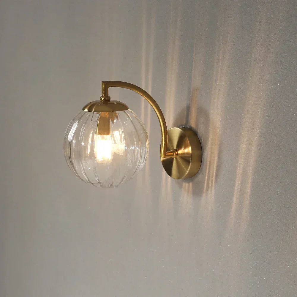 BowLift | Luxury Modern Wall Lamp Made of Glass - CrystalGlow