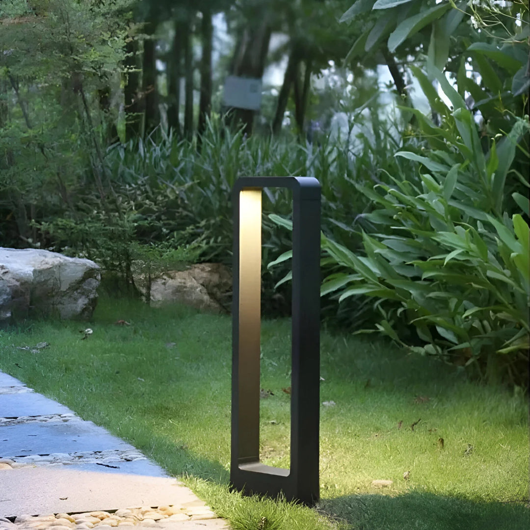 GlowGround – Outdoor LED Garden Light