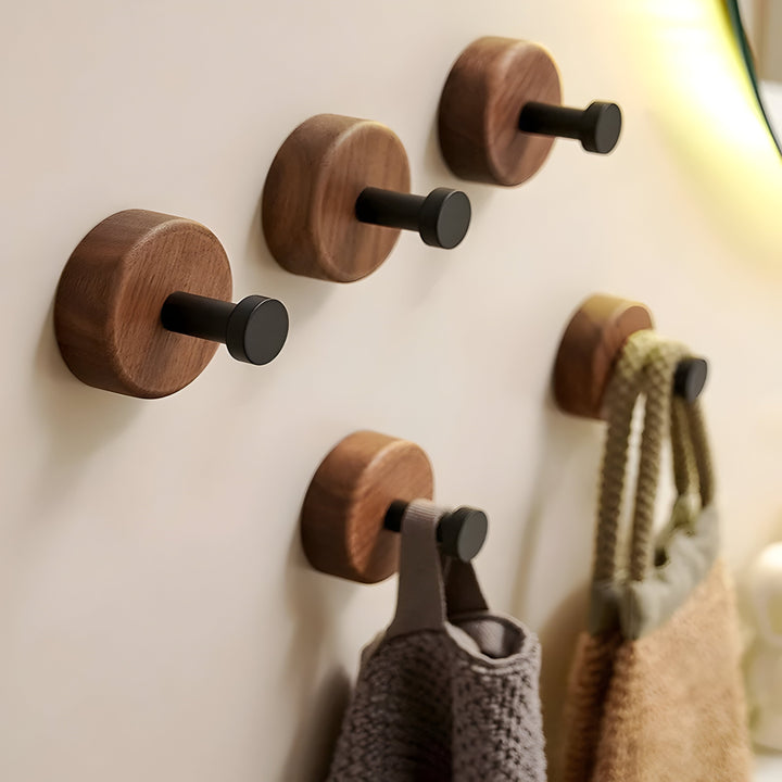 WoodenGrip Hook - Wooden wall hooks in Nordic style | Bowlift
