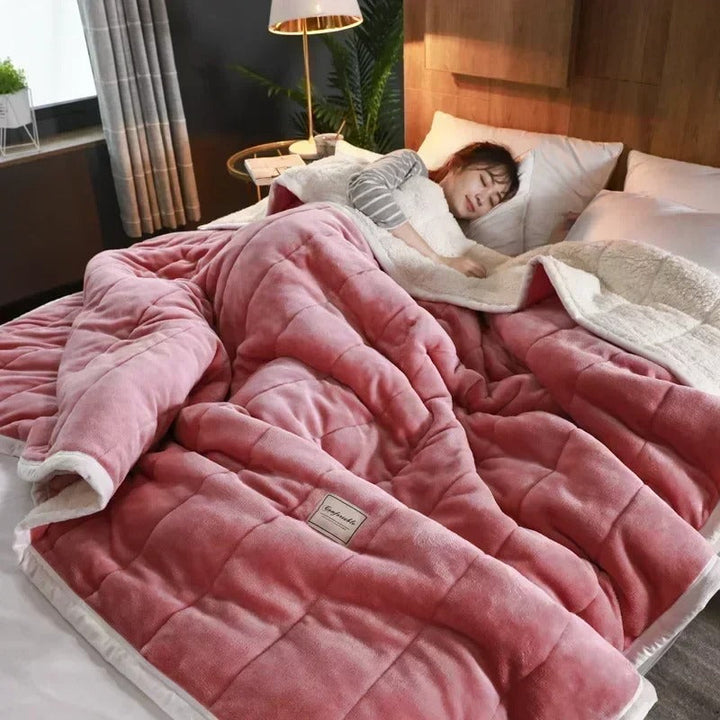 BowLift | Warm flannel coral fleece blanket for autumn & winter – CosyBlanket