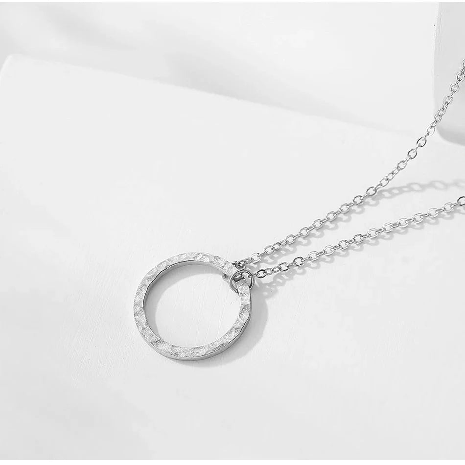 BowLift | Minimal Textured Circle Necklace