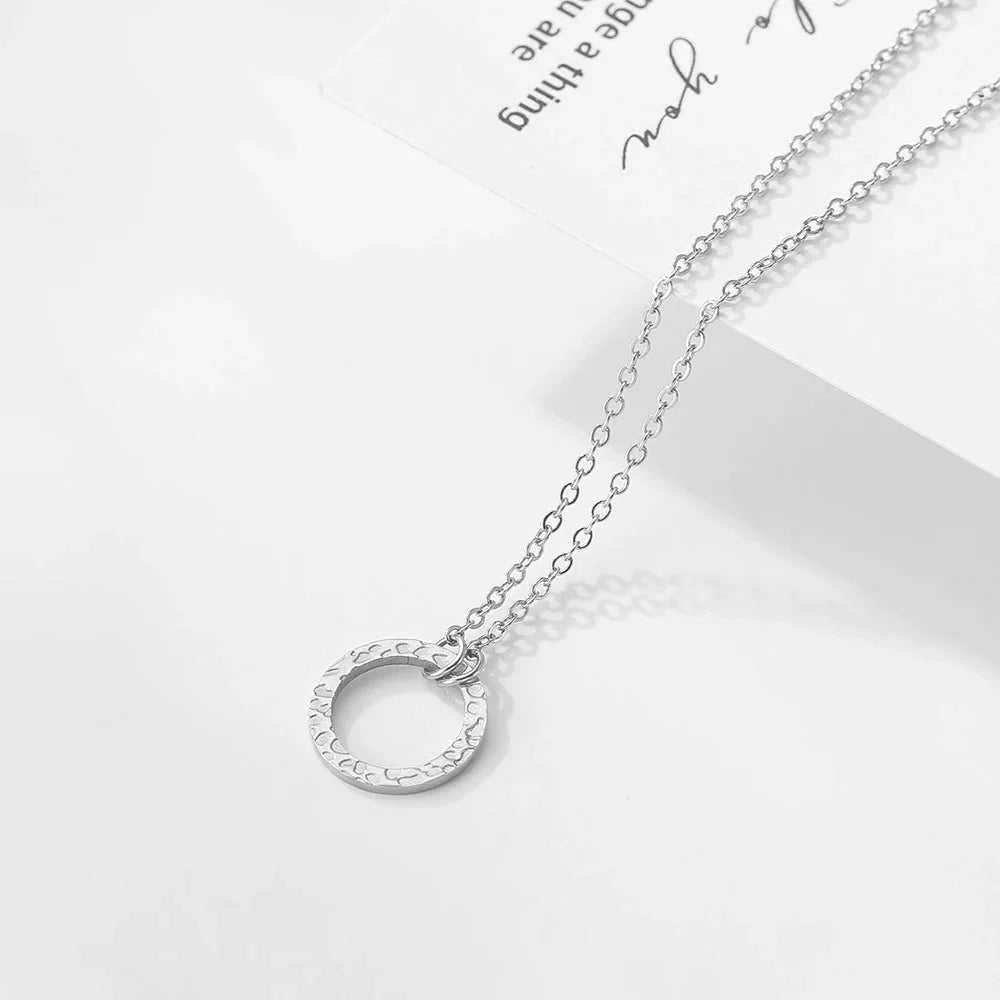 BowLift | Minimal Textured Circle Necklace