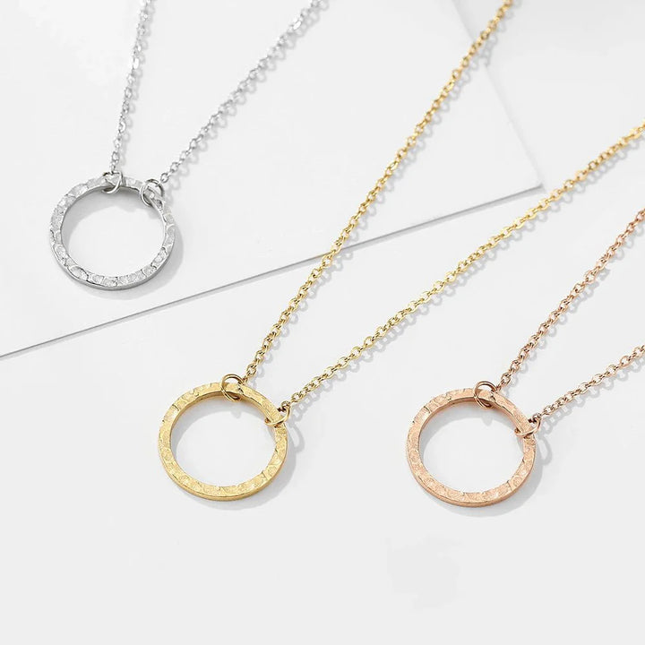 BowLift | Minimal Textured Circle Necklace