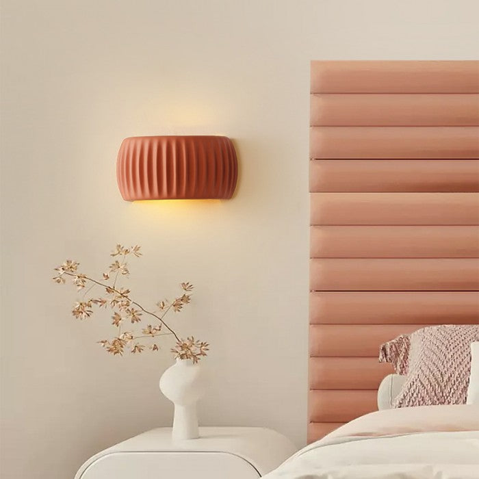 BowLift | Luxury Art Deco Wall Lamp made of Resin - Illuminate your Interior