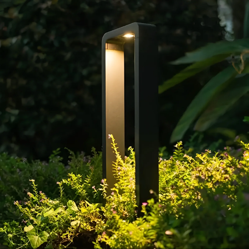 BowLift | Modern LED Garden Lighting - LumaGarde