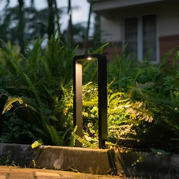 BowLift | Modern LED Garden Lighting - LumaGarde